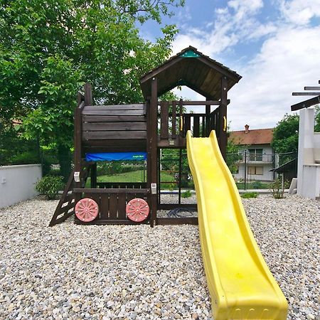 Holiday House With Pool Čavle 외부 사진